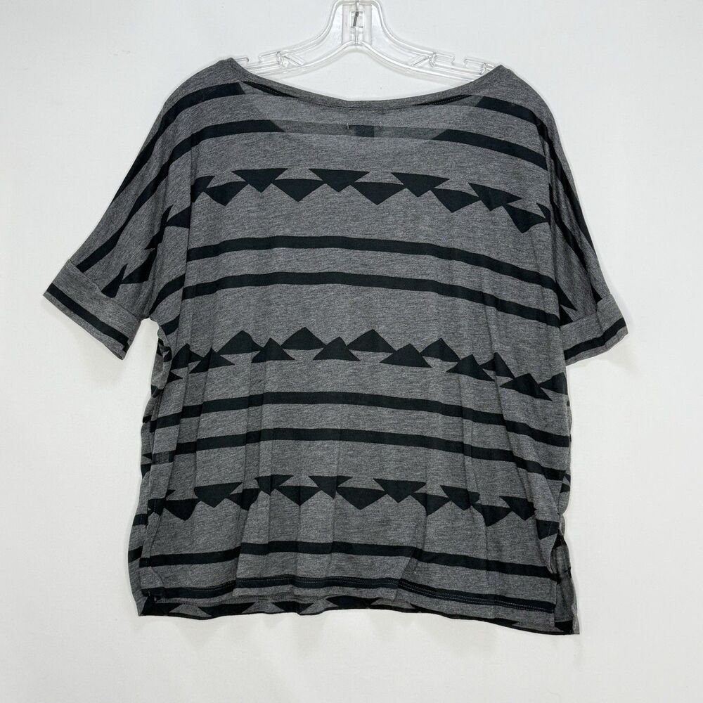 Old Navy Gray Black Stripes Short Sleeve Pullover Top Size M - Picture 3 of 16